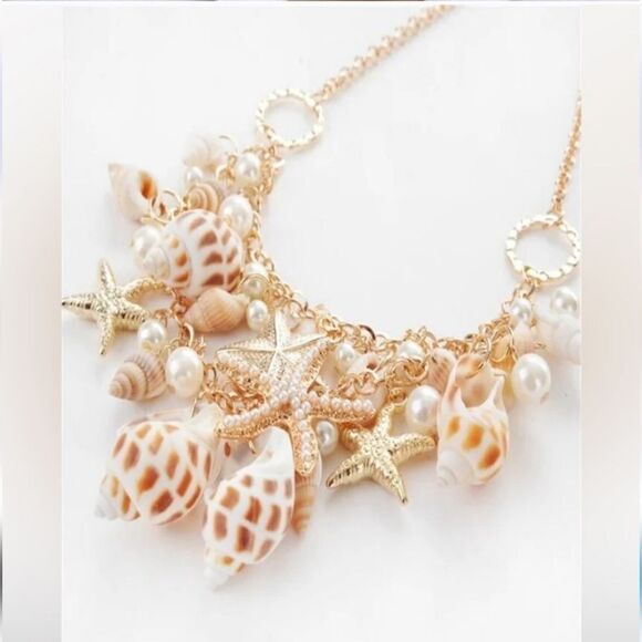 New ANTHRO 2 layer shell starfish golden necklace - Picture 2 of 10